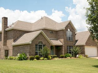 2106 Reagan Dr, Tupelo, MS 38801