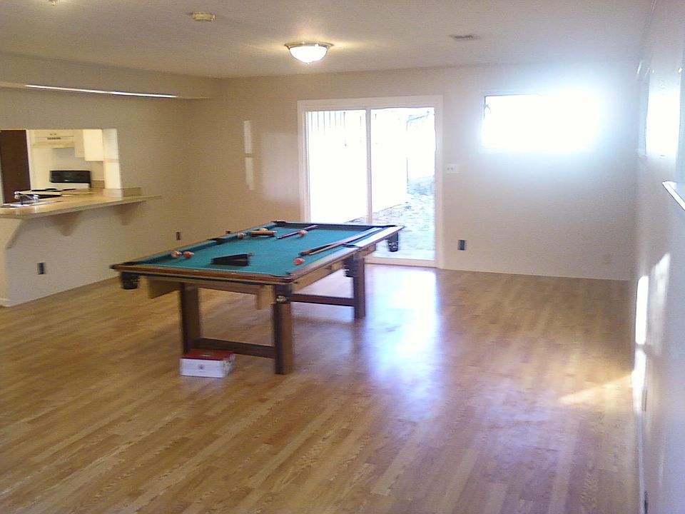 pool table in rec room