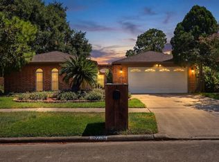 15706 Cavendish Dr, Houston, TX 77059