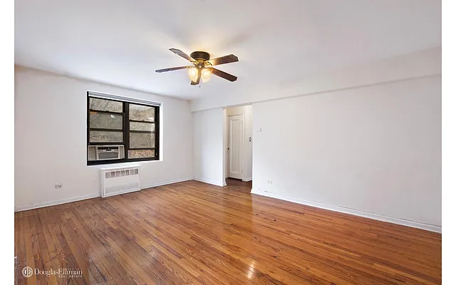 Sold by Douglas Elliman | media 22