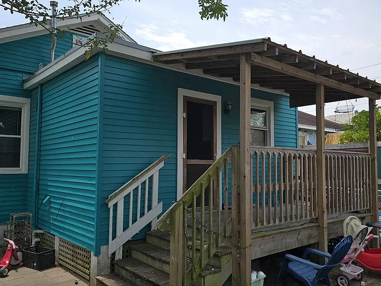 5208 Bernardo De Galvez — Photo 13
