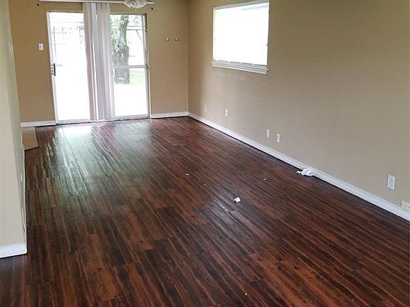 4th image of 1714 N Travis St