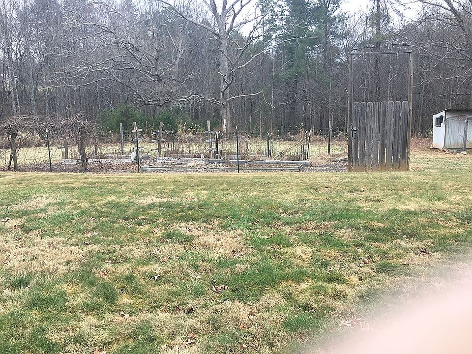 1st image of 405 John McGrady Rd