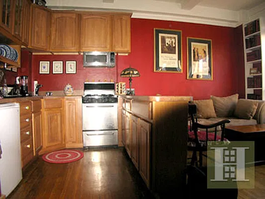 Rented by Halstead Real Estate | media 20