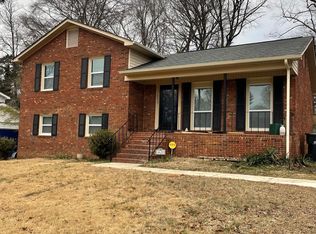 6620 Glenmoor Dr, Charlotte, NC 28214