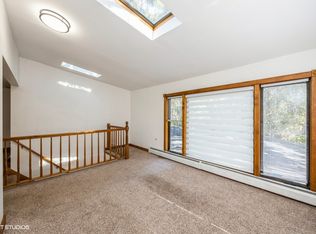 220 Rust St #2, Willow Springs, IL 60480