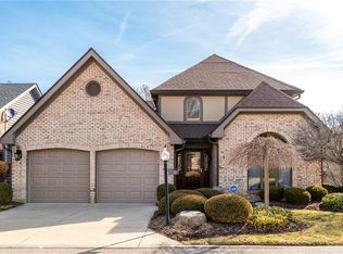 7248 Hartcrest Ln, Dayton, OH 45459