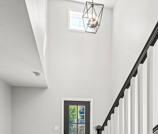 2nd image of 93 Rockland Rd #1