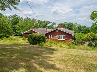 149 Meadow View Rd, South Strabane, PA 15301