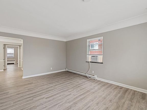 3rd image of 7100 Eastlawn Dr