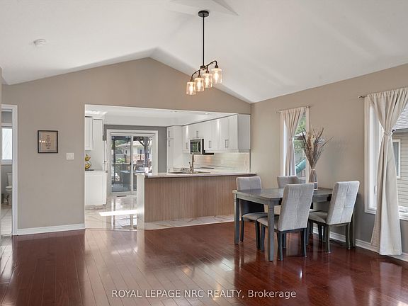 5th image of 346 Clare Ave