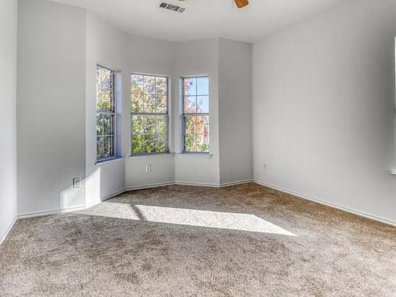 4th image of 3811 Brantford Dr