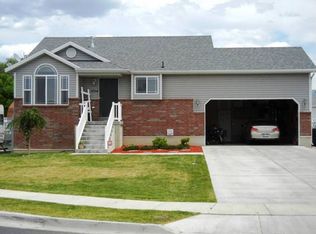 1754 N 2340 W, Clinton, UT 84015