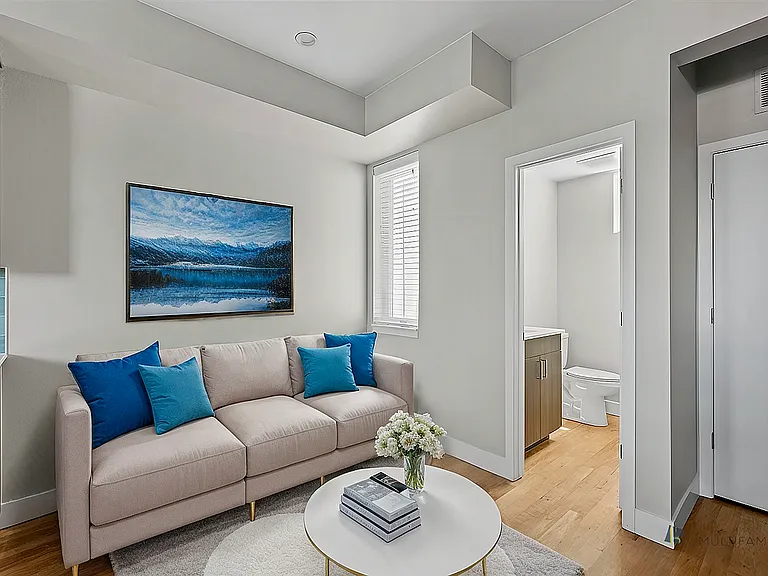 Experience modern comfort in this stylishly furnished living space, perfect for relaxation.