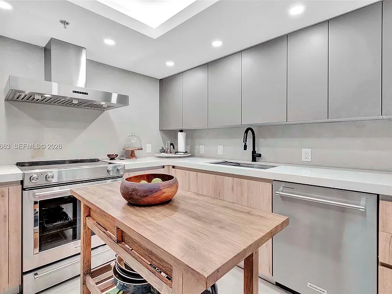 1627 Brickell Ave #1202 — Photo 11