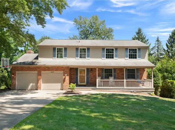 1657 Red Mill Dr, Pittsburgh, PA 15241