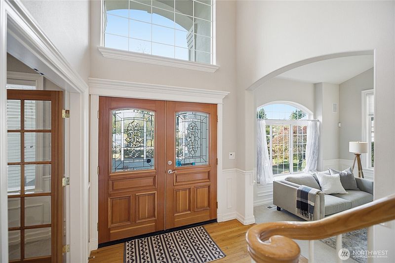 5th image of 617 SW 361st Street