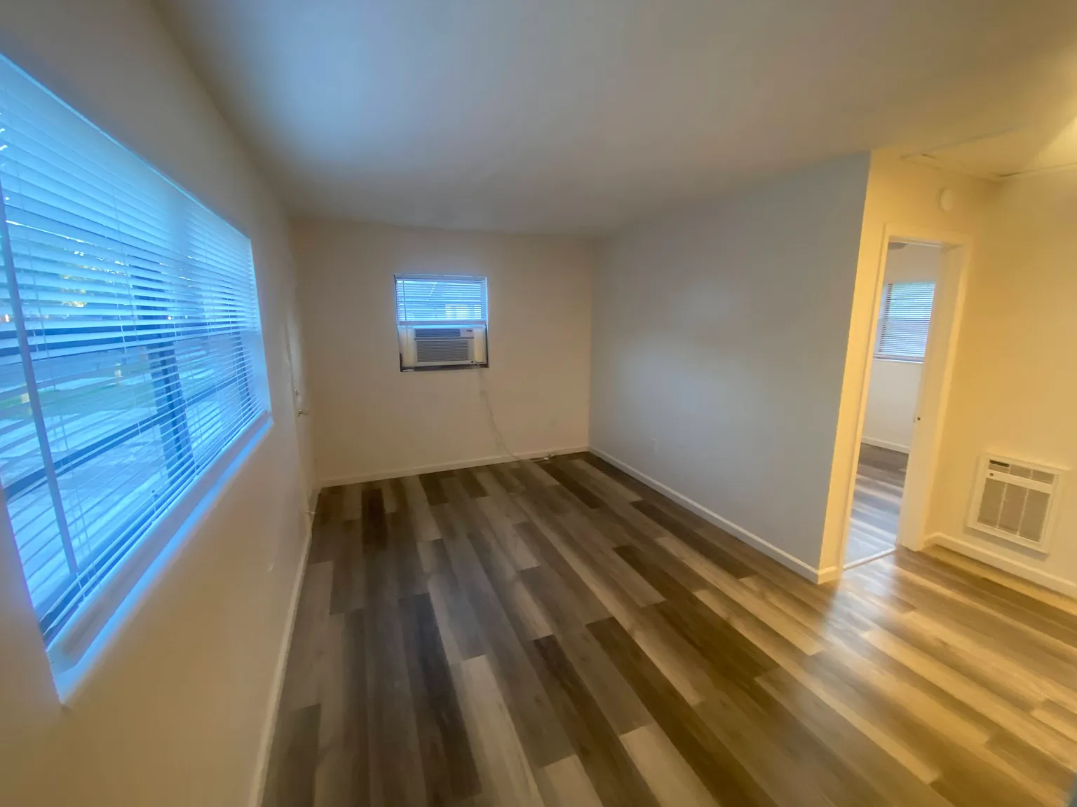 1 bed, 410 sqft, $1,295 — Photo 3