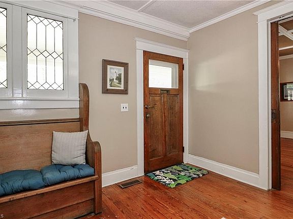 4th image of 137 N Race St