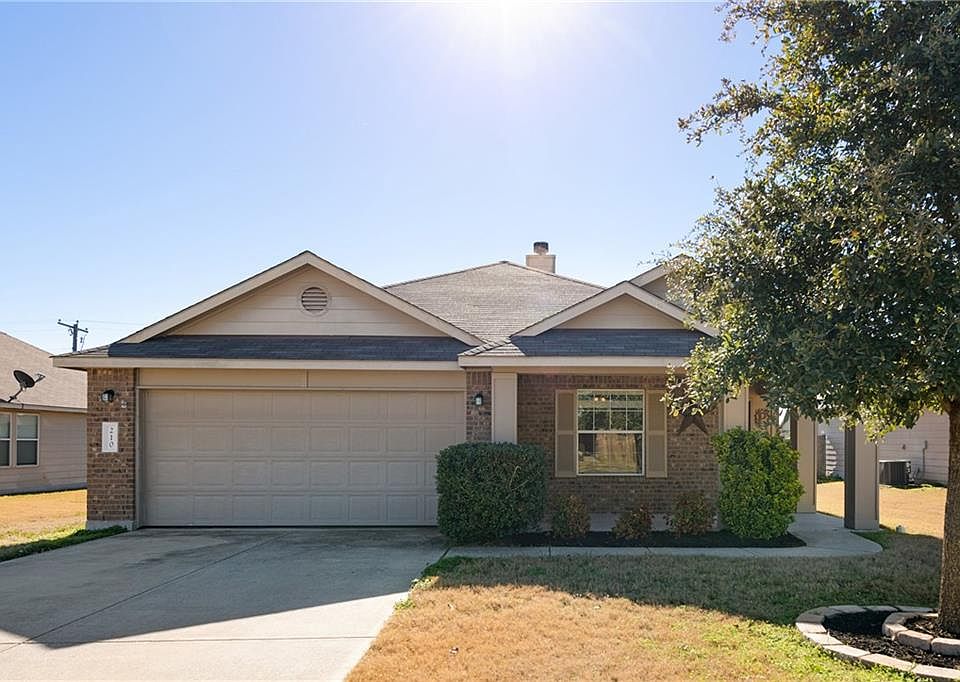 1st image of 210 Foxglove Dr