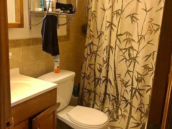 4th image of 25-27 33rd St #1FF