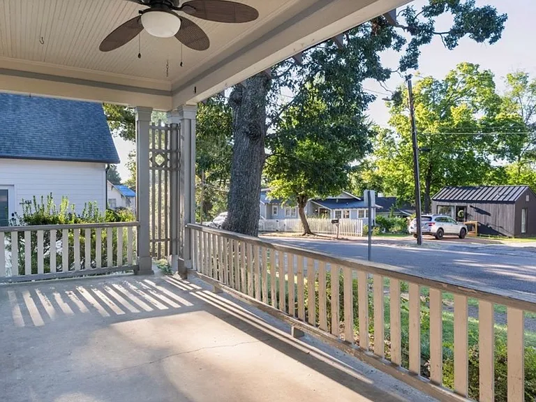 423 Money Tree Ln — Photo 5