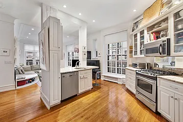 Rented by Brown Harris Stevens
