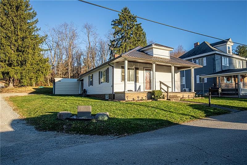 131 Penn St, Mc Clellandtown, PA 15458 Zillow