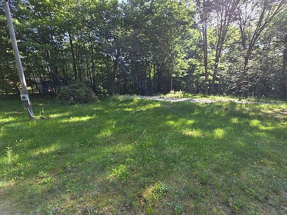 3rd image of 127 Hanscom Road