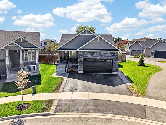 2nd image of 67 Farrington Cres