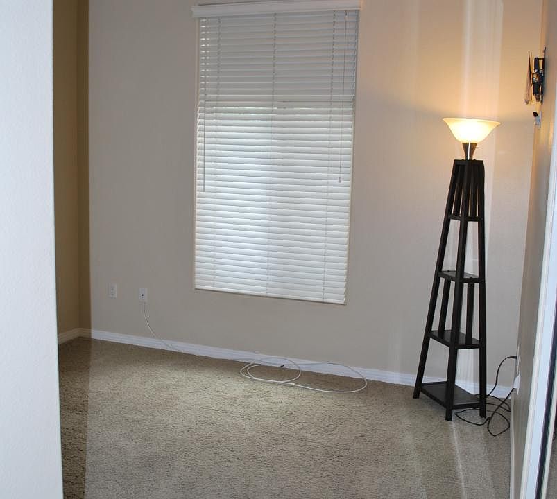 Master Bedroom/Vary Spacious