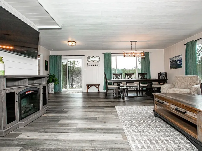 209 Alpha Rd — Photo 5