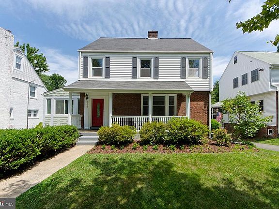 3rd image of 1003 Hillwood Ave