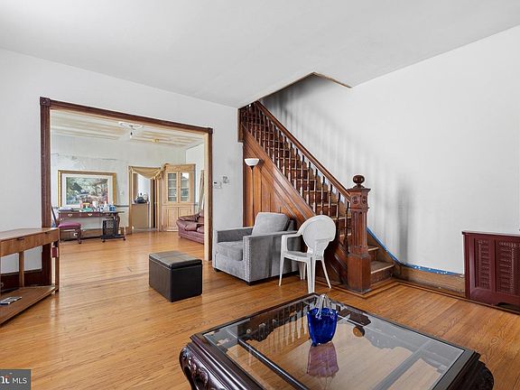 5th image of 1498 Princess Ave