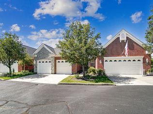 6716 Summit Lake Dr, Cincinnati, OH 45247