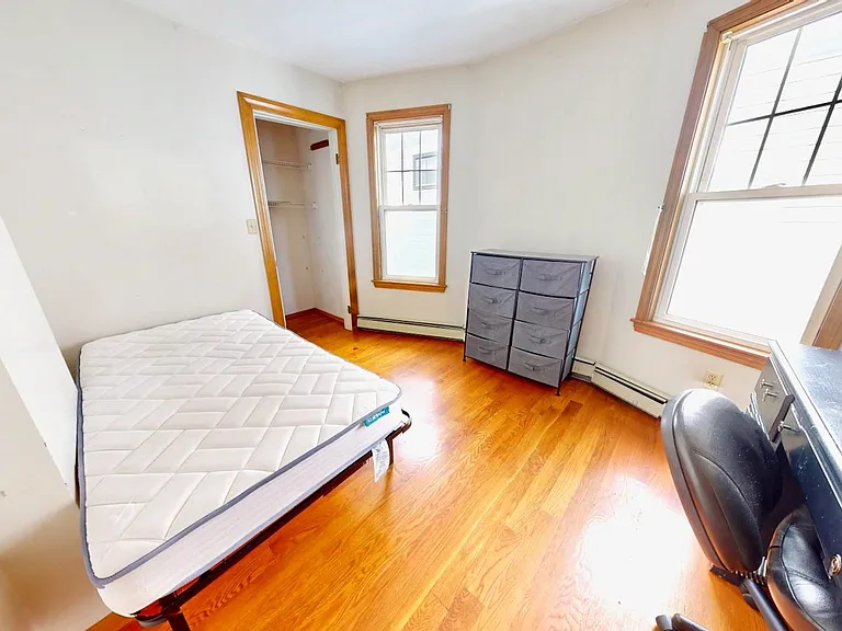 27 Princeton St #1 — Photo 6