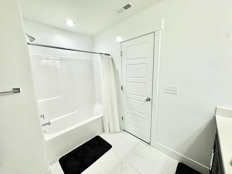 3746 W Big Horn Dr #4 — Photo 13