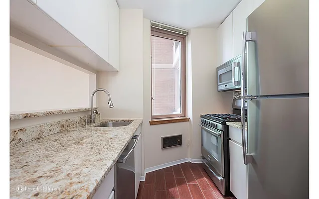 Rented by Douglas Elliman | media 18