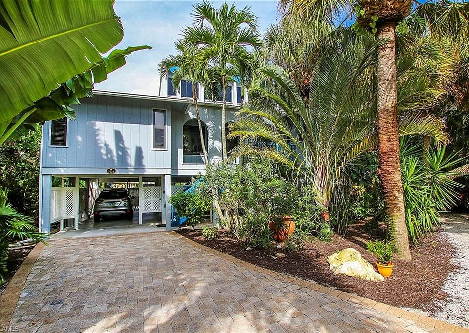 1st image of 3926 Coquina Dr
