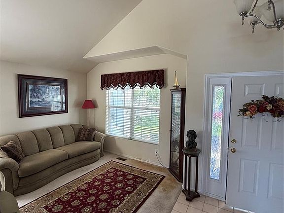 3rd image of 12418 Dexter Way