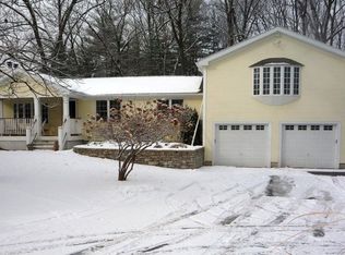 382 Dunham St, Southington, CT 06489