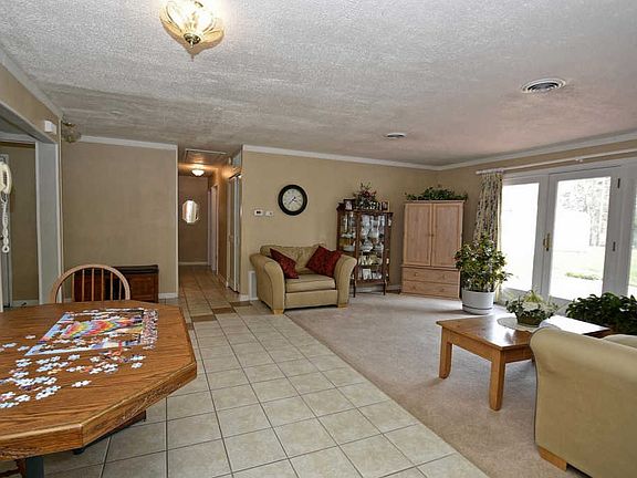 4th image of 8721 166th St