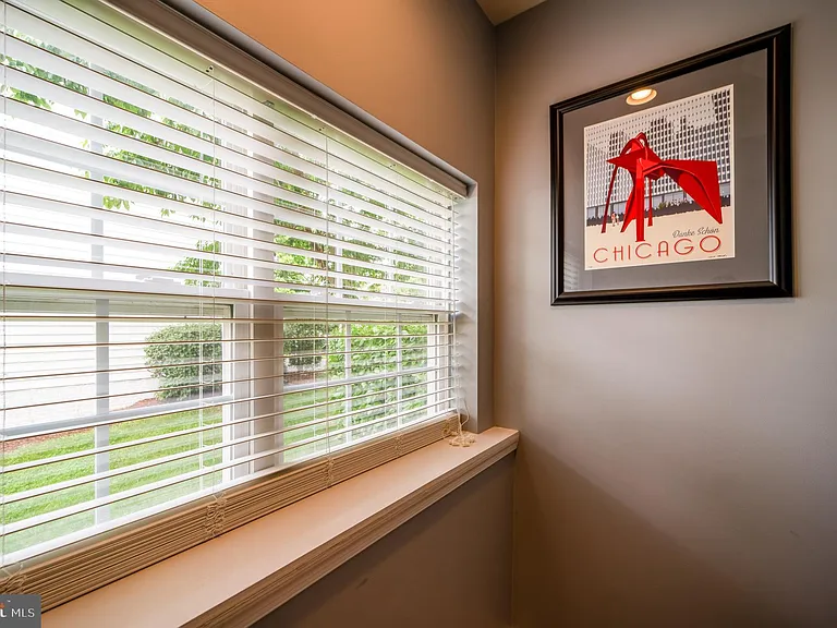18081 Camdenhurst Dr — Photo 55
