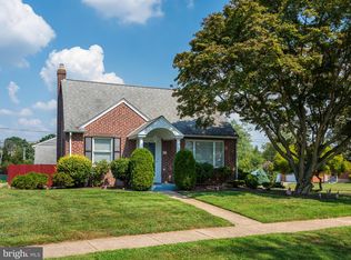 537 Lawrence Rd, Havertown, PA 19083