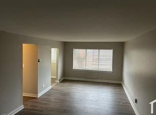 2012 Cliffview Rd APT 12, Cleveland, OH 44121
