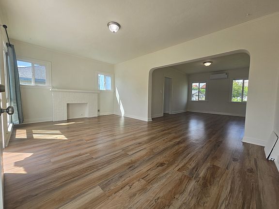 4th image of 4509 Ivar Ave