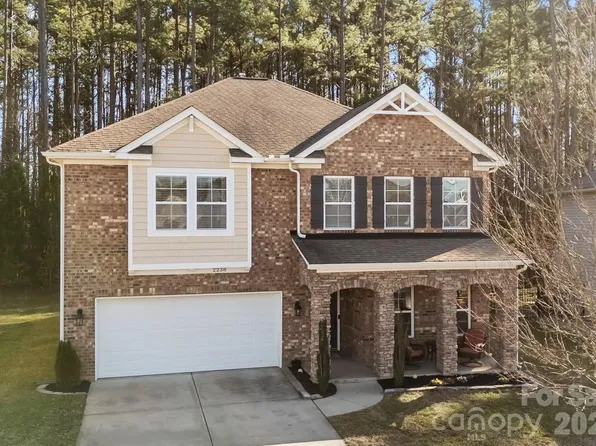 2238 Laurens Dr, Concord, NC 28027
