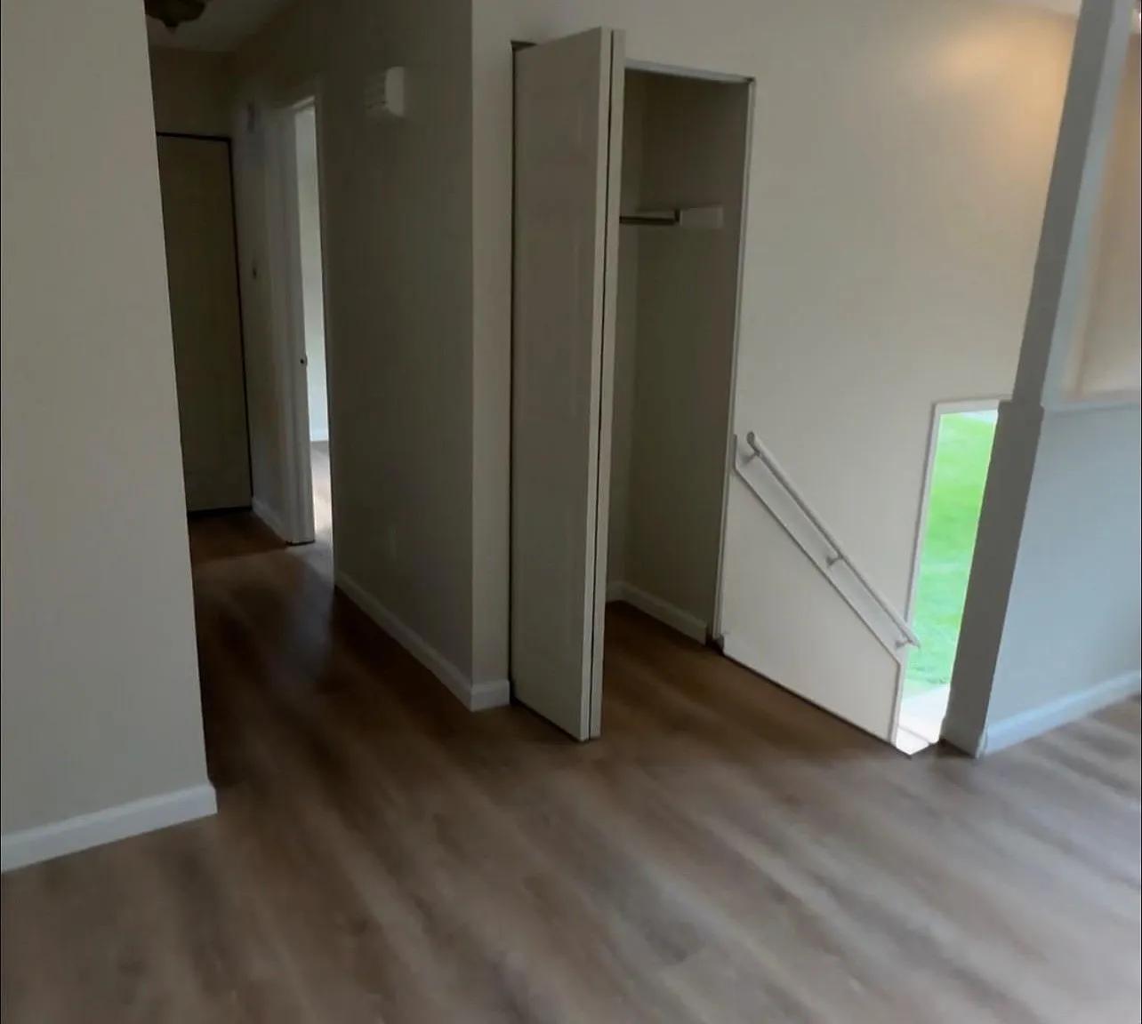 5 bed, 1452 sqft, $3,750 — Photo 3
