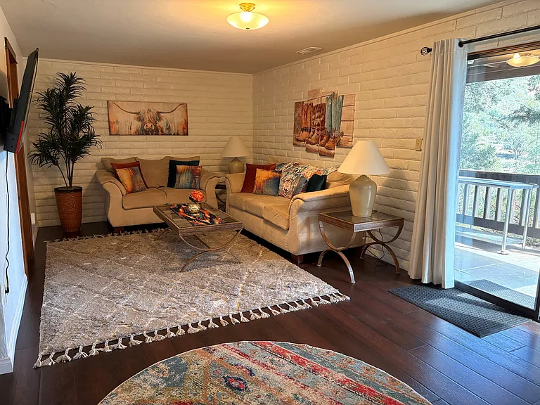 499 Karen Dr — Photo 19