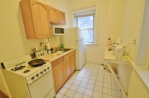 108 Peterborough St Photo 1